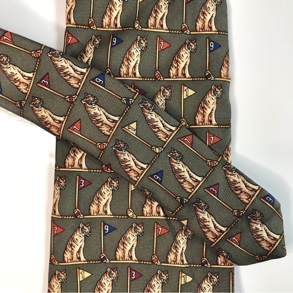 Vintage Golf Tiger Tie BROOKS BROTHERS MAKER 100% Silk Tie - Picture 8 of 9